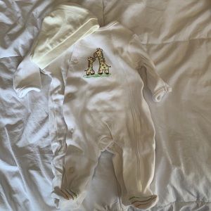 NB coming home Giraffe outfit